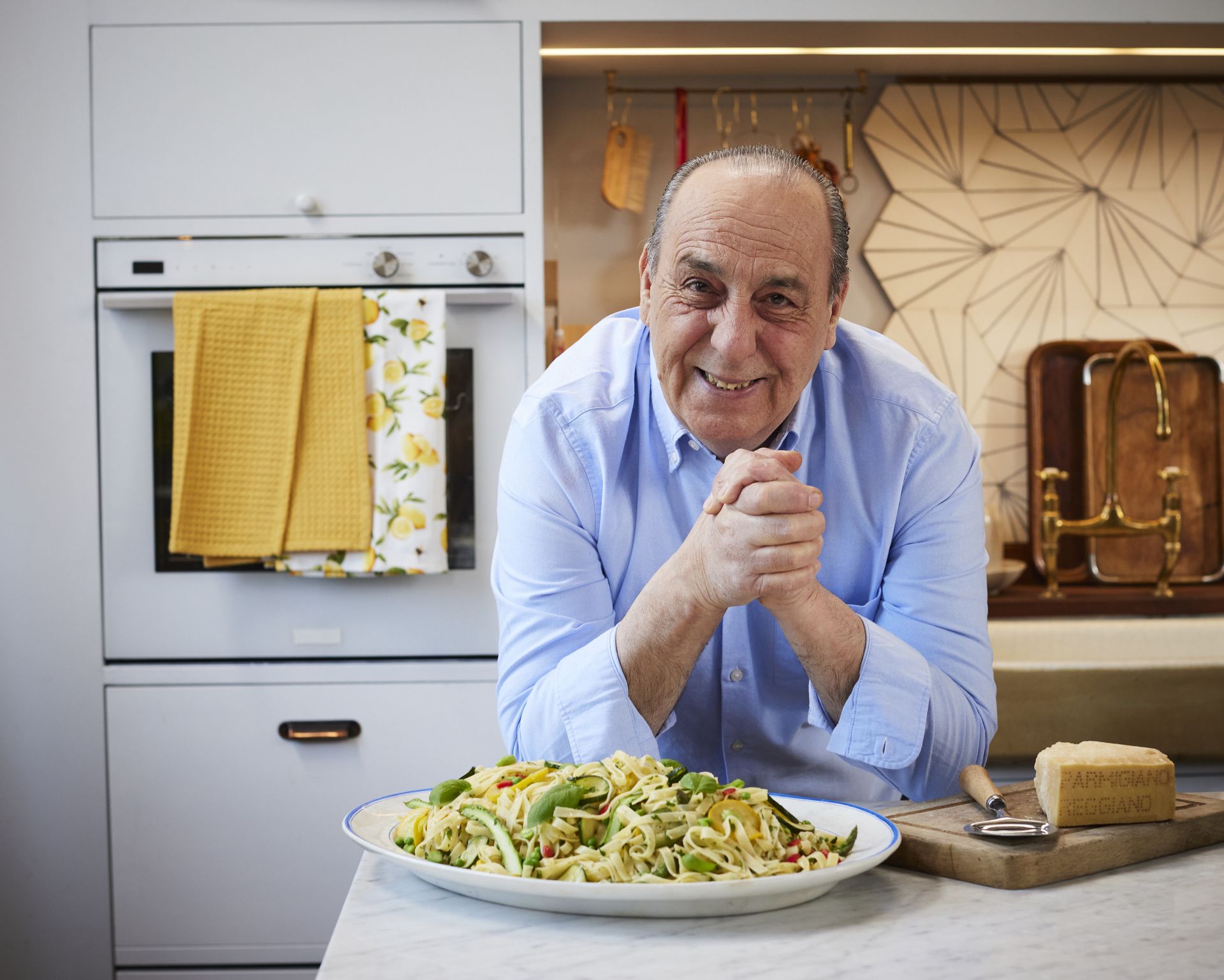 /uploads/Gennaro_Contaldo_1db9548007.jpg