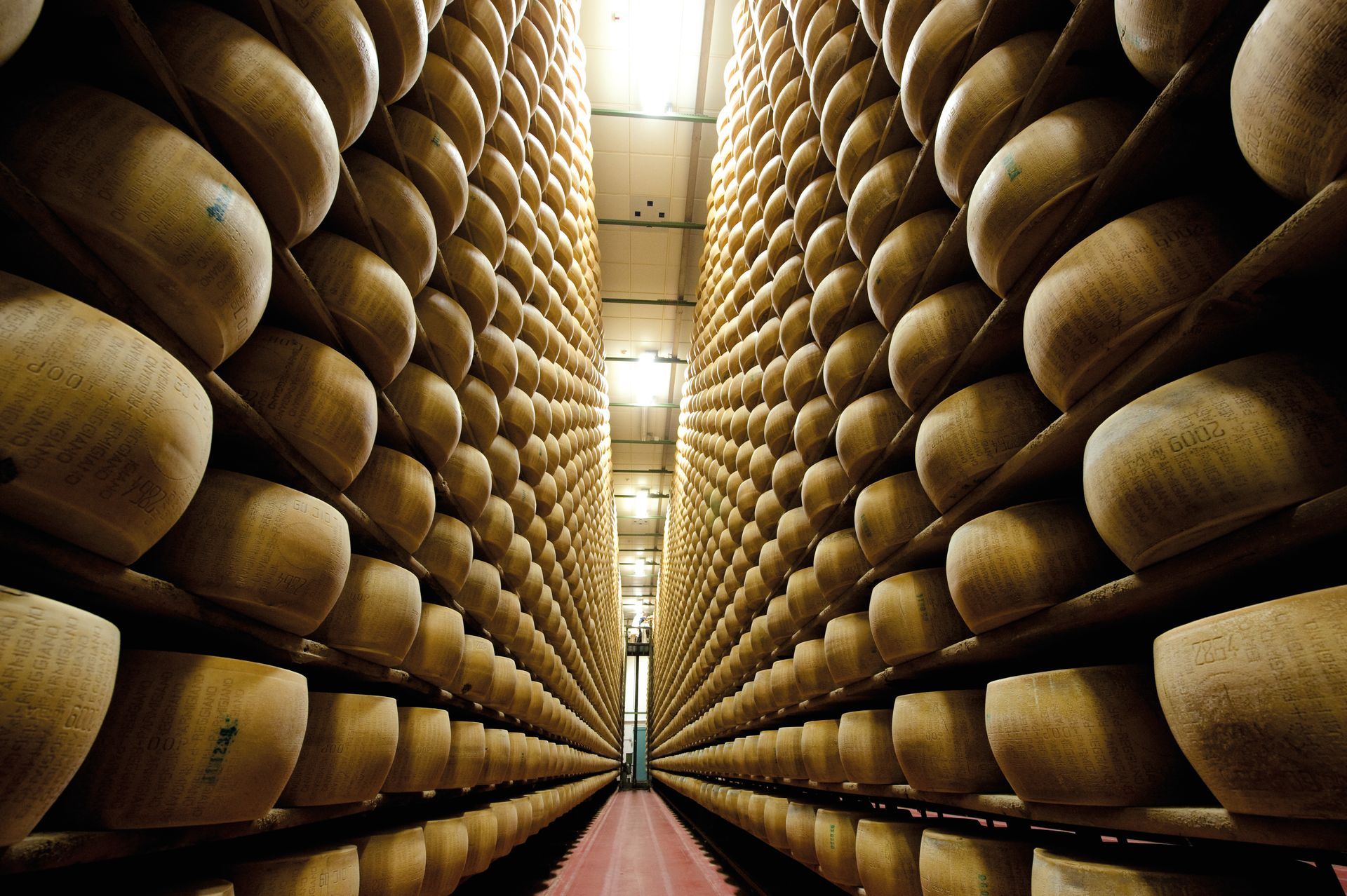 /uploads/Parmigiano_Reggiano_CG_2010_CGF_7129_4a8e993a32.jpg